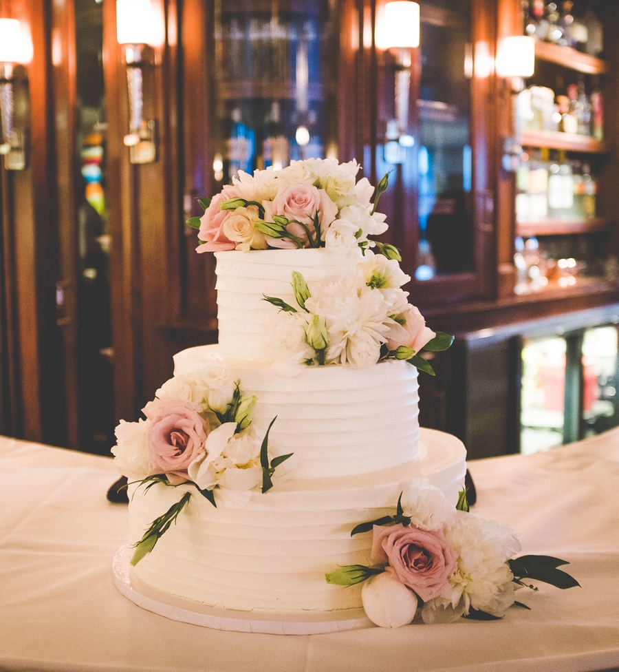 Выбери рецепт и дизайн свадебного торта